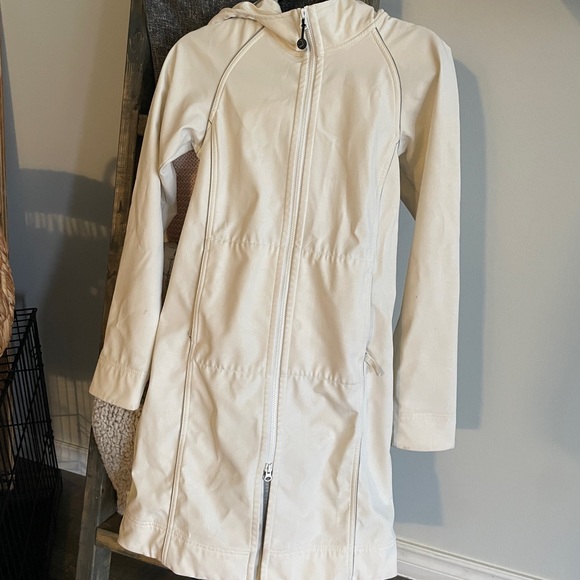 lululemon jacket - Picture 1 of 4